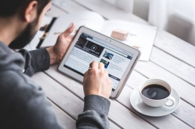 How can I generate website traffic with $0 marketing budget?