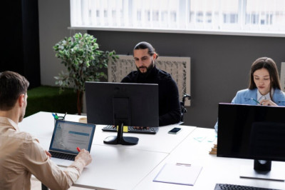 How to behave inside the Software Company ?