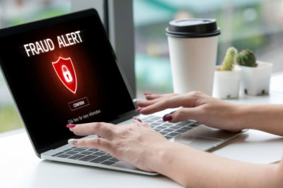 5 Essential Online Safety Strategies to Outsmart Scammers and Phishers